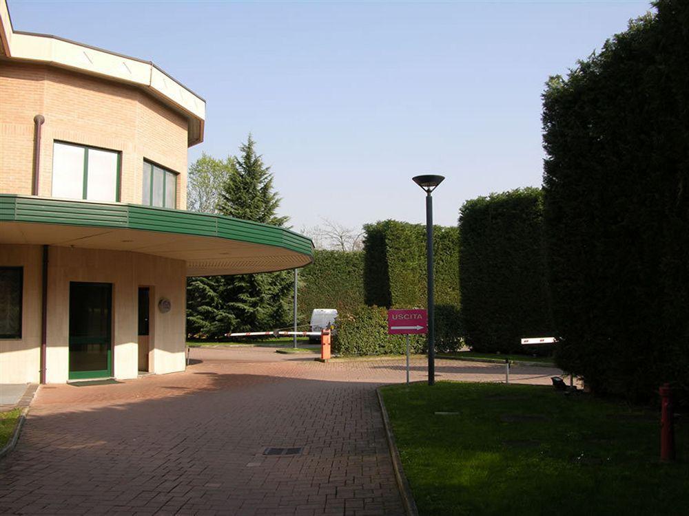 Dreamhotel Appiano Gentile Exterior photo